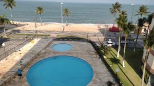 PÉ NA AREIA - Frente a Piscina e ao Mar
