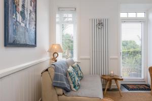 Robin Hoods Bay Coastguards Cottage with a View