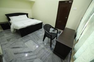 Royal Home Stay deluxe Room