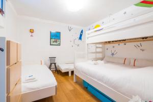 Refurbished comfortable app 1min from the sea