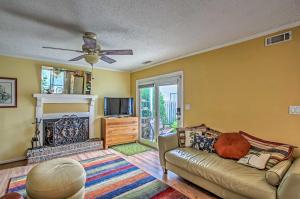 4 Mi to Barefoot Landing North Myrtle Beach Home