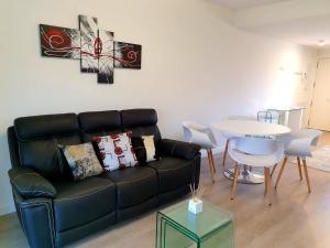 Wi-Fi alta velocidad de 1 Gbps rodeado de naturaleza