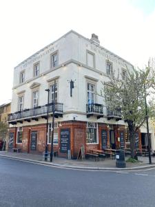 The Watermans Arms
