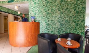 Hotels Logis Hotel & Restaurant - Le Saint-Louis : photos des chambres