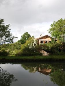 Sejours chez l'habitant Gite Au Jardin : photos des chambres