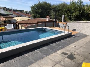 Sun house - Near Sintra - Kitchen - Pool