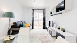 Cozy apartment overlooking Esteponas marina!