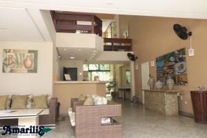 Amarilis Flat Service