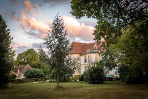 B&B / Chambres d'hotes Chateau Le Tour - Chambres d'Hotes : photos des chambres