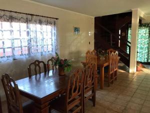 Linda Casa Beira-Mar para alugar em Mongaguá