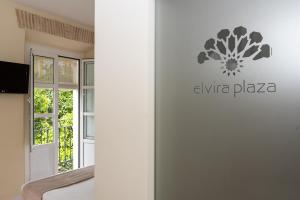 Superior Double Room with City View room in Hotel Boutique Elvira Plaza