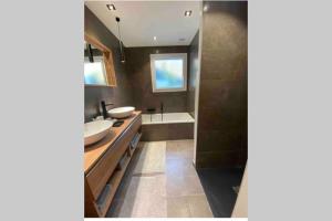 Haut de villa de charme - 3 chambres 6pers