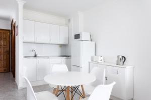 Home2Book Sea Front Vista Marina, Los Cristianos