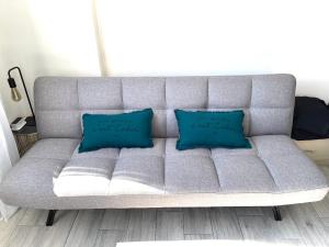 Appartements Calvi T2 climatise, wifi, centre-ville, a proximite plage, commerces, taxi & gare, vue plage & montagne : photos des chambres