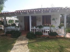 NUOVA Villa Intera Guidaloca