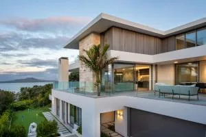 Elements of Castor Bay - Campbells Bay