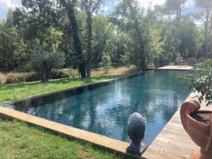 Maisons d'hotes Domaine Sainte Baume : photos des chambres