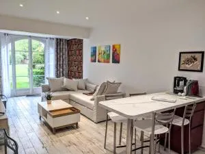 Joli F2 Saint Endreol HAMEAU PALAYSON Var - Le Mitan