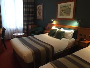 Twin Room room in Hotel De La Paix