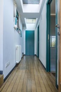 Casa del Capitano, Terre Marine