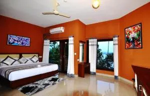 Room in Guest room - LakeRose Wayanad Resort - Superior lake view - Meenangadi