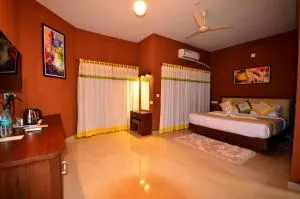 Room in Guest room - LakeRose Wayanad Resort - Lake view - Meenangadi
