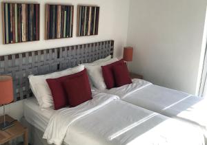 Apartment with a Sea View