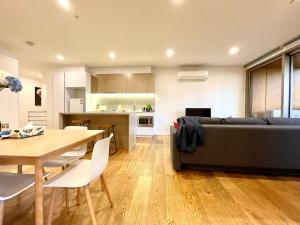ReadySet Apartments on Rose Lane