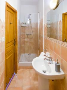 Entre Midi - Maison dHôtes - B&B