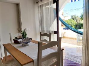 Casa dos Sorrisos - 3 bedroom apartment, terrace, barbecue, AC, Wifi, beach