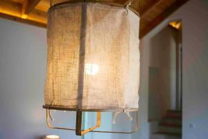 Walnut Cottage - Cosiness between hills and sea.