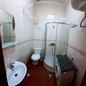 Студия возле метро Академика Павлова