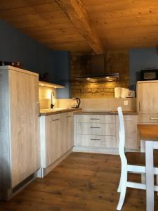 Chałupa łowicka z XIX wieku