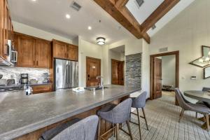 Luxury Two Bedroom Residence steps from Heavenly Village condo