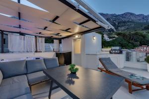 Apartment with jacuzzi Ivana 
