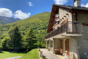 Appartements T2 ensoleille. Terrasse et vaste jardin commun : photos des chambres