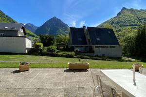 Appartements T2 ensoleille. Terrasse et vaste jardin commun : photos des chambres