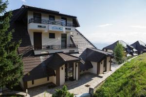 Dvori Sky View E13 Kopaonik - free private parking
