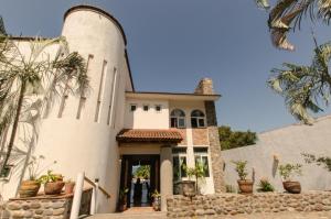 Casa Bougainvillea