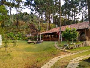 Casa na roça do Isaías