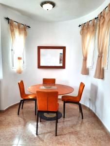 Villa Ensueño with private pool and large garden