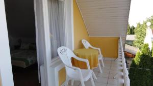 Magyar Apartmanház IV.