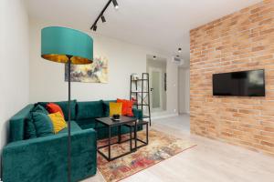 Apartments City Center Ochota by Renters