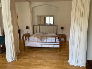 Elegant apartment in historic City Center