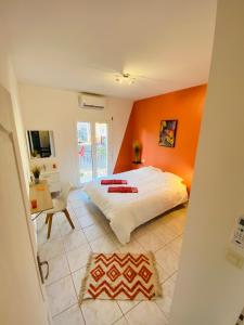 spacieux T5, terrasse, proche centre,parking privé