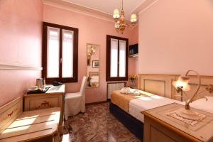 Camera Singola Standard con Bagno Privato Esterno