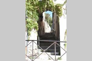 PICASSO by the sea Luxurious design house sea view old Antibes for 6