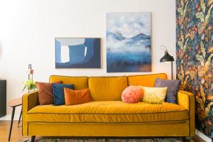 JP40 - Secret 2 bedrs spot in the heart of the antiques!