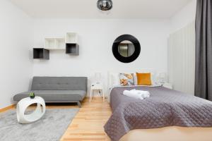 19 Dzielnica Apartamenty Warszawa by Noclegi Renters