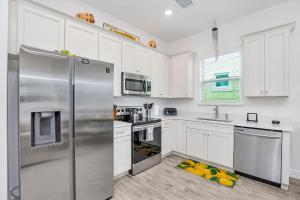 Margaritaville Cottage, PRIVATE POOL, Near Disney